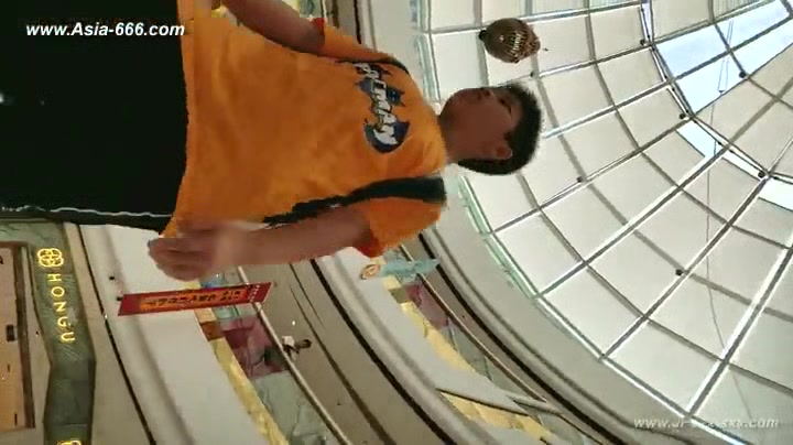 peeping chinese amateur upskirt.6