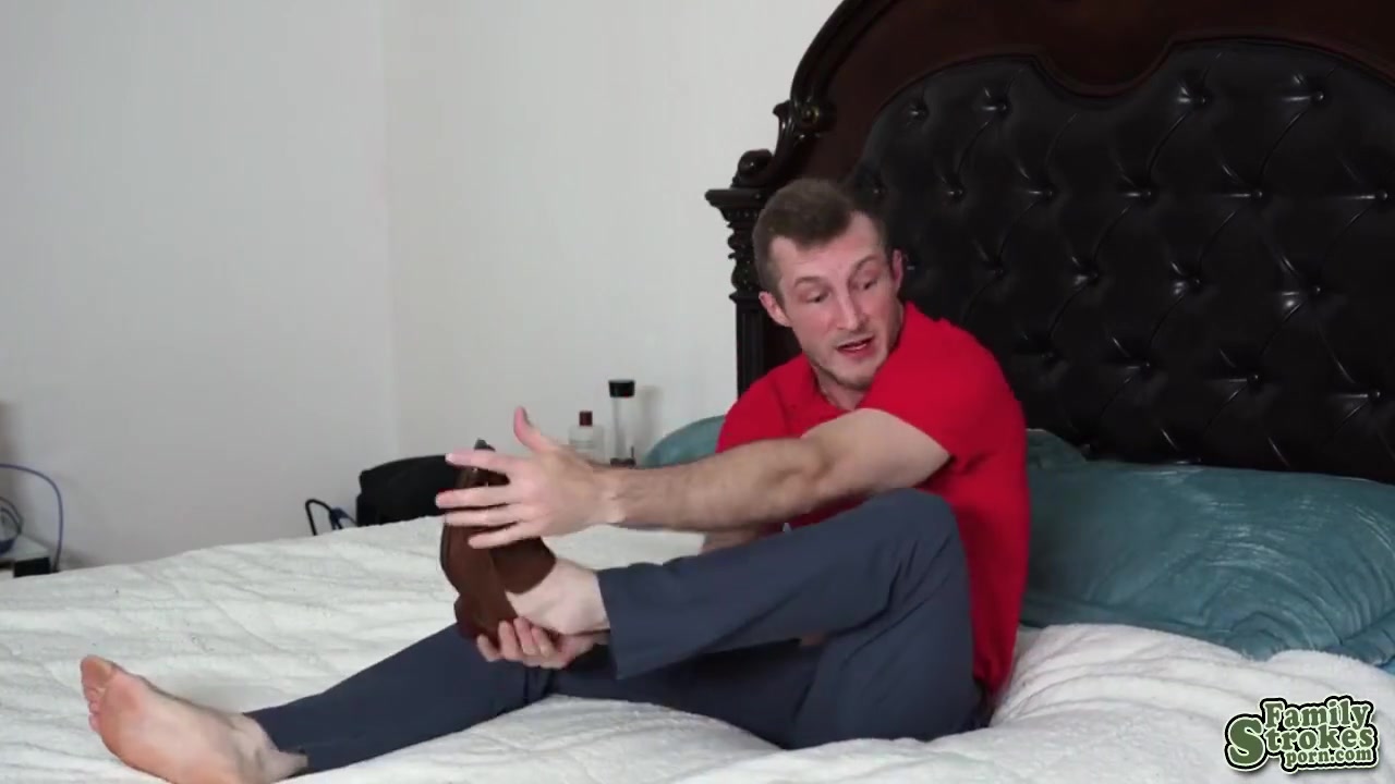 Sneakily Sucks Brick Dangers Hard Cock With Ariana Starr