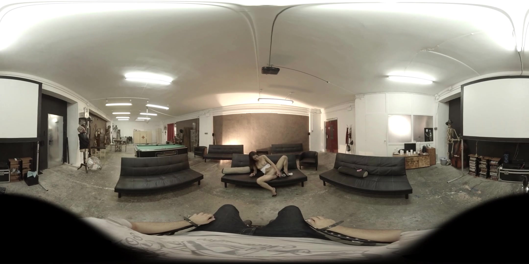 Valentina Bianco in Valentina's Studio: Catch My Attention - VirtualPorn360