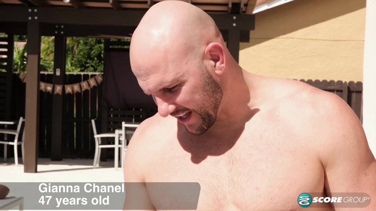 Gianna Chanel fucks her Step brother-in-law