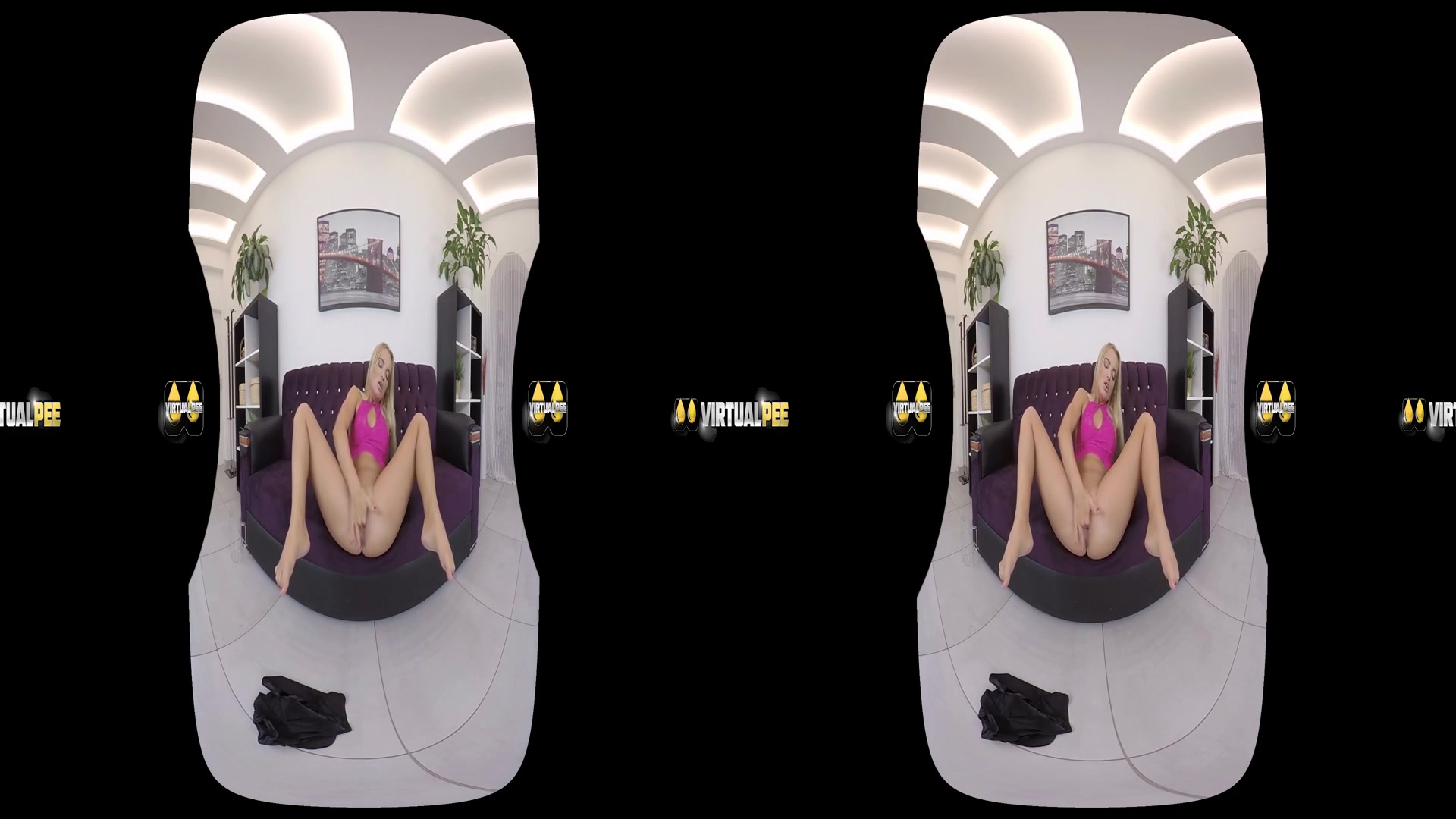 Amy Pink in Pure Pissing - VirtualPee