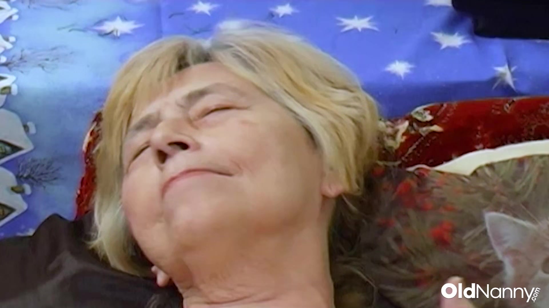 Really Old Grandmas Masturbating And Lesbian Toying Together