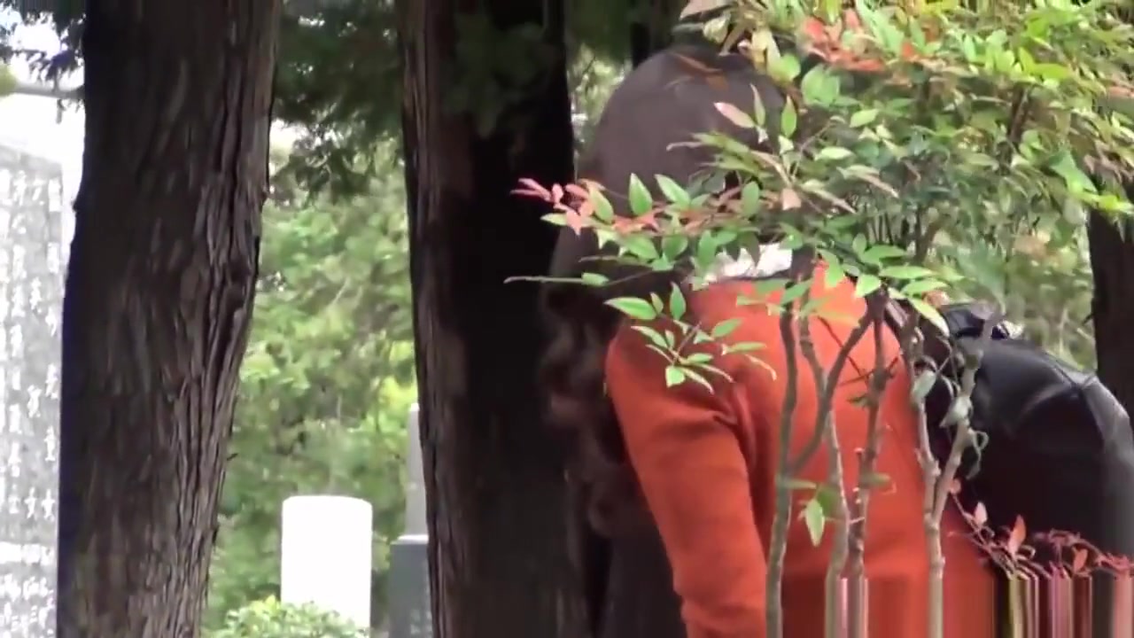 Babe Urinating Outdoors