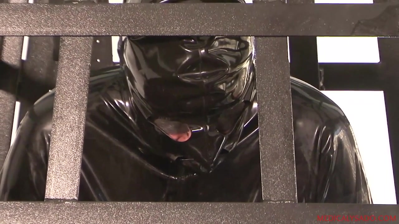 Lady Patricia & Pou Fosc in Hanging Cage - KINK
