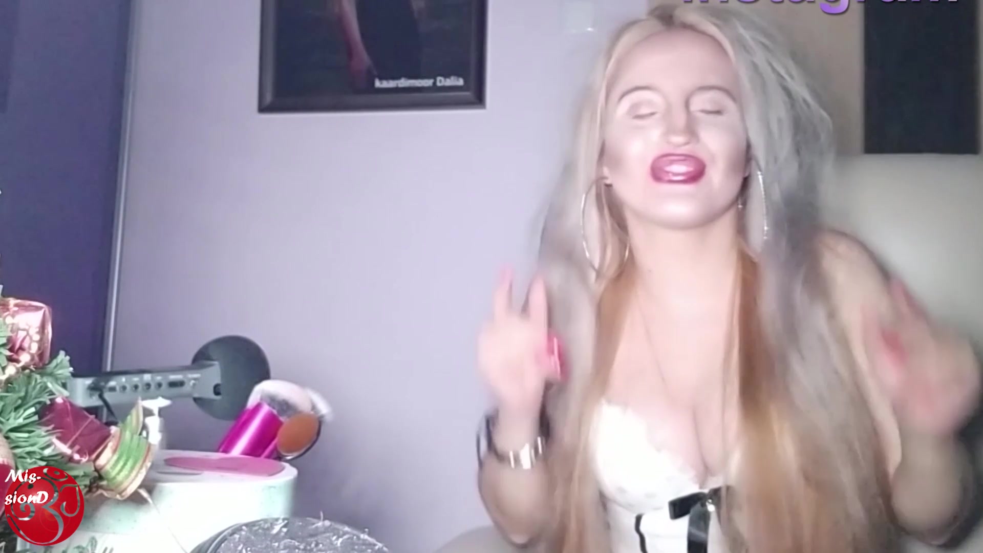 Your Salary Is Mine - Sex Movies Featuring Findom Goaldigger