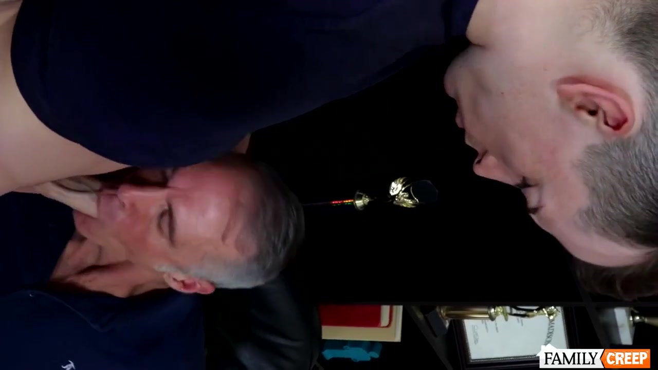 Alex Meyer And Dallas Steele - Inked Jerking Huge Dick