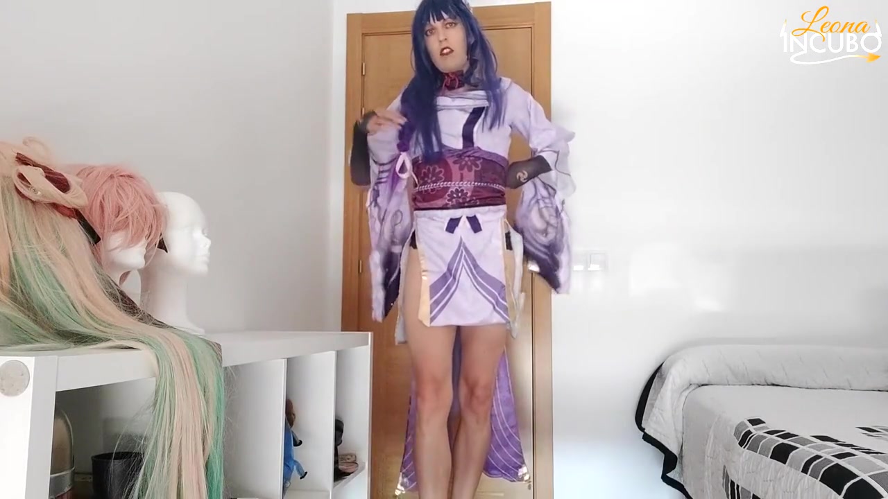 Shogun Raiden Femboy Cosplayer Plays With Huge Dildo