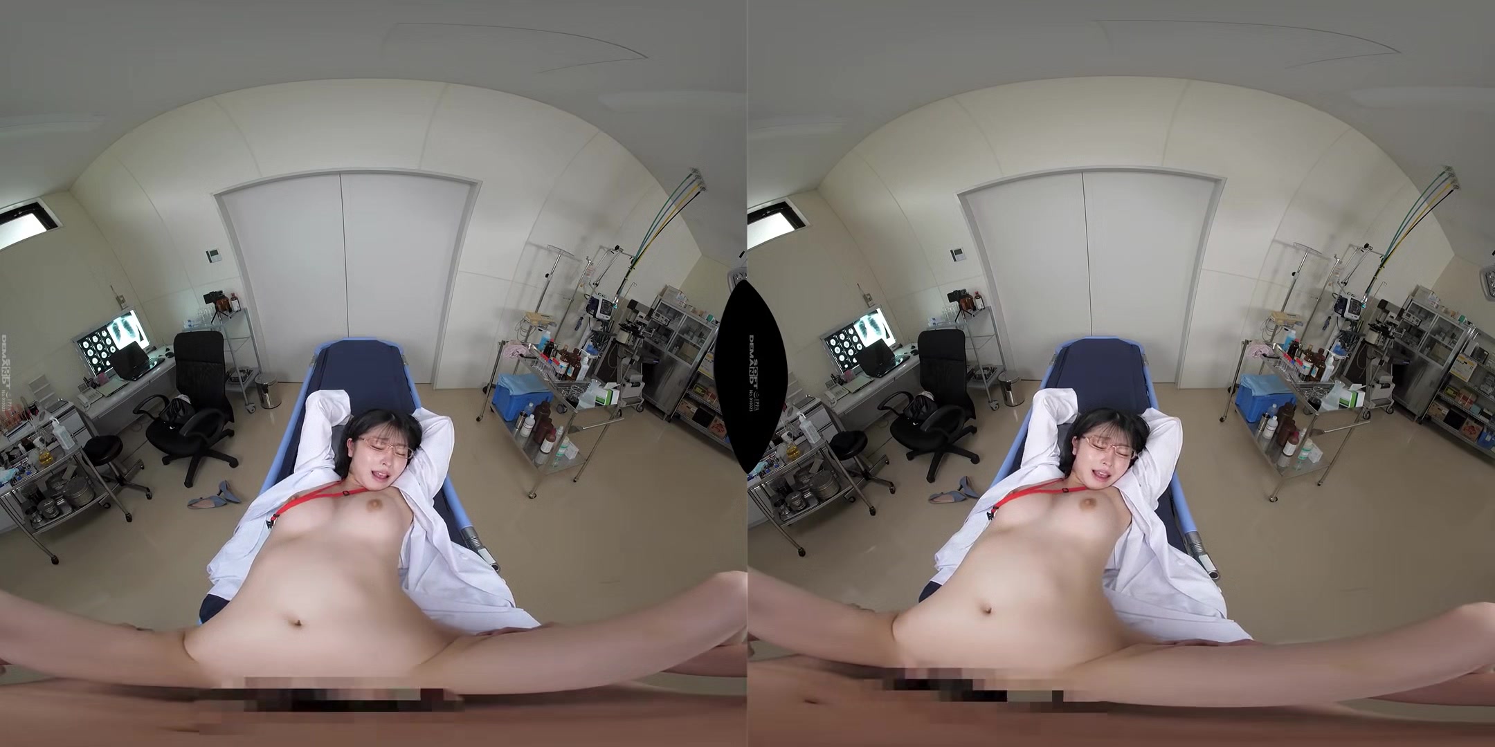 Hinako Mori - Female Doctor With No Sexual Experience Reports On The Penis