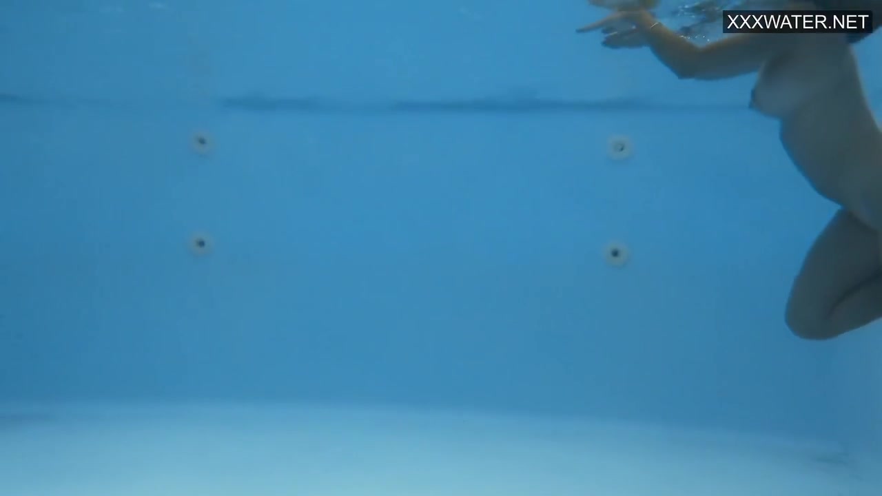 Hottest Babes In The Swimming Pool Alone - Angelica Heart