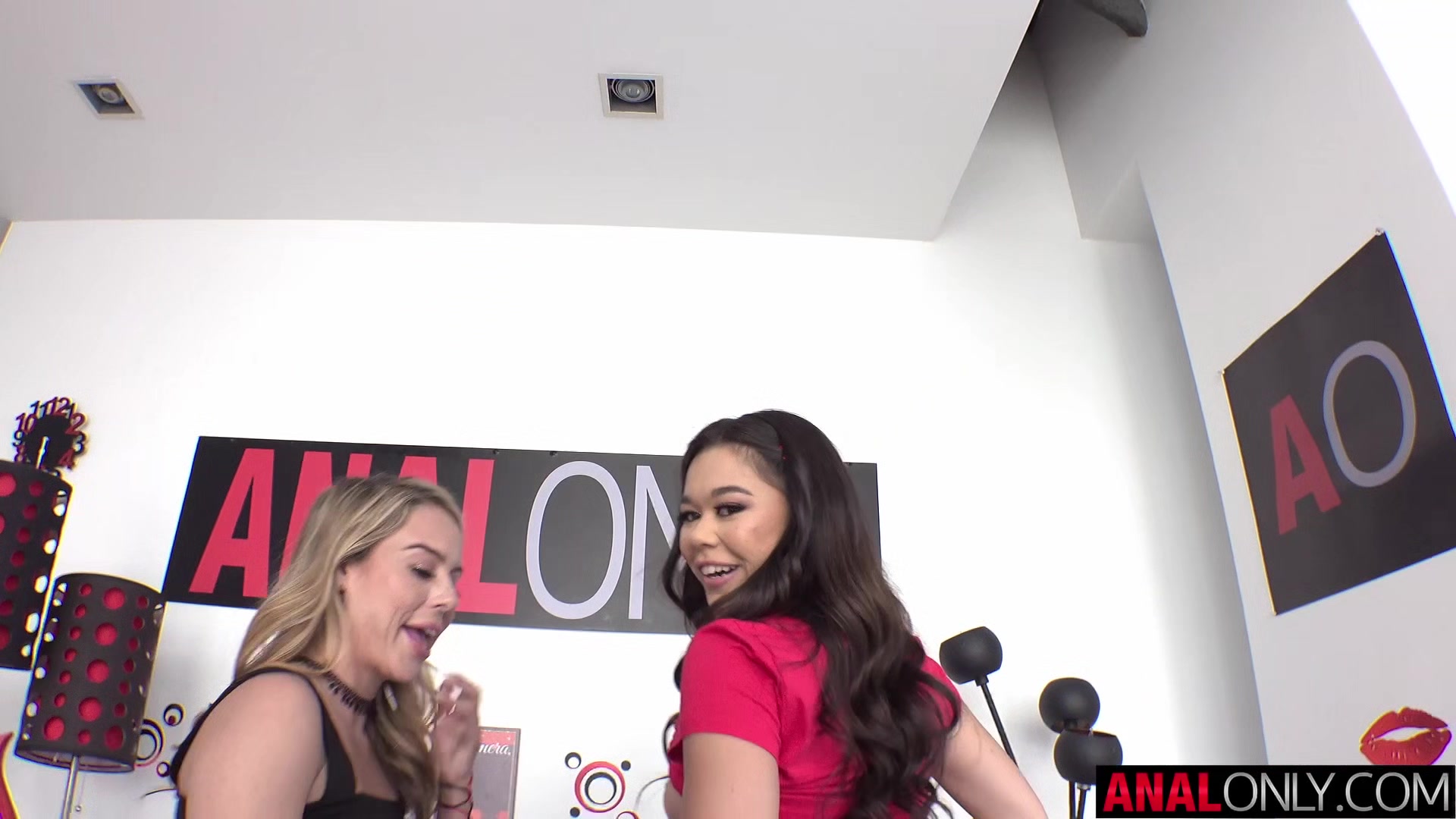 ANAL ONLY Summer Vixen & Brianna Arson are into sharing