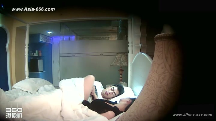 Hackers use the camera to remote monitoring of a lover's home life.121