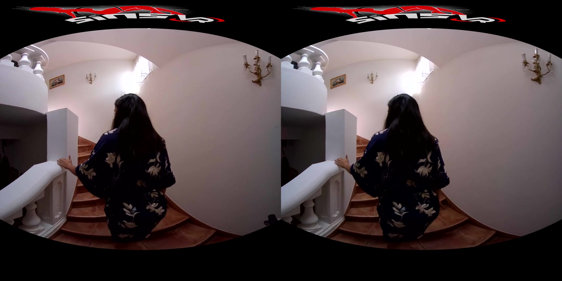 Mira Cuckold in Ninel Mojado - Milk Bath - SinsVR