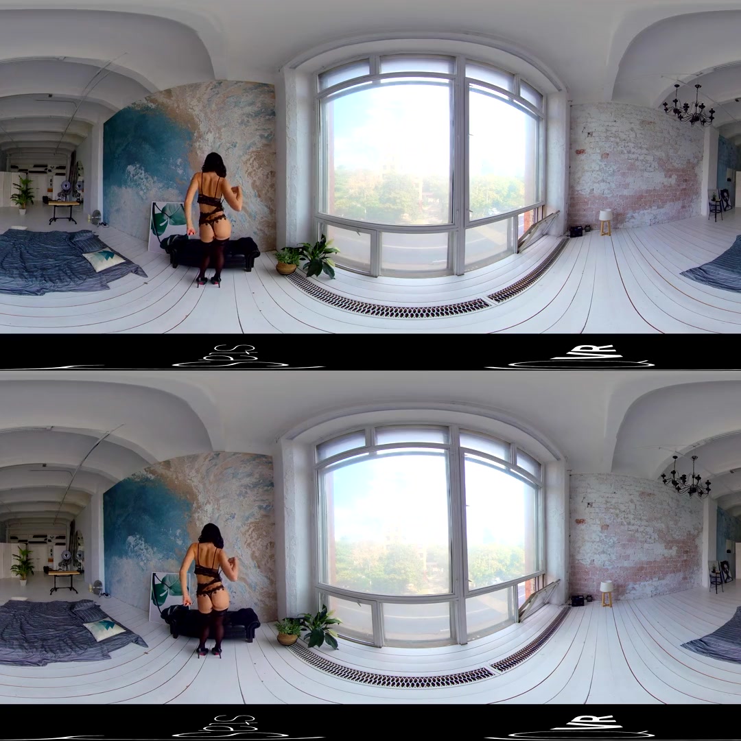 AshleyQ in High Times in a Highrise 360\u00ba - StasyQVR