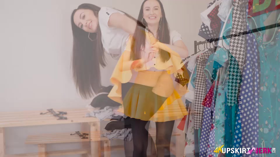 Up My Skirt - UpskirtJerk