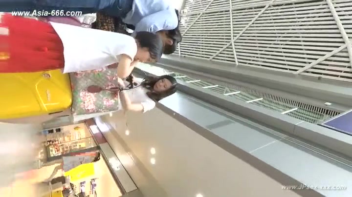 peeping chinese amateur upskirt.27