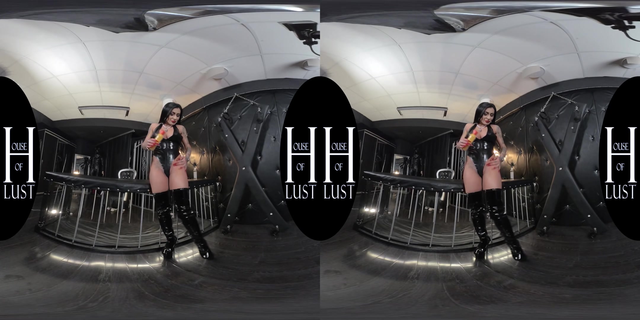 Mistress Kennya - Muscle Cuckholding - VRVids
