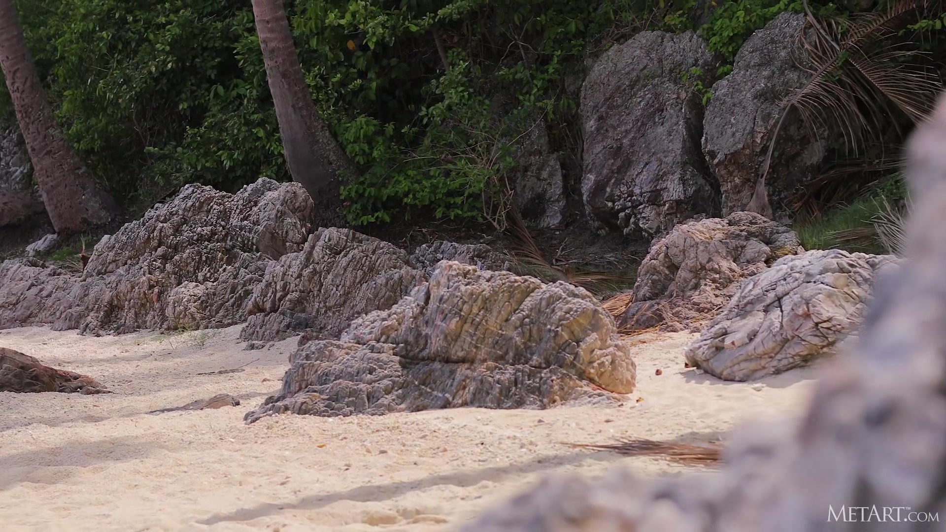 Paradise Beach - Kahlisa - Met-Art