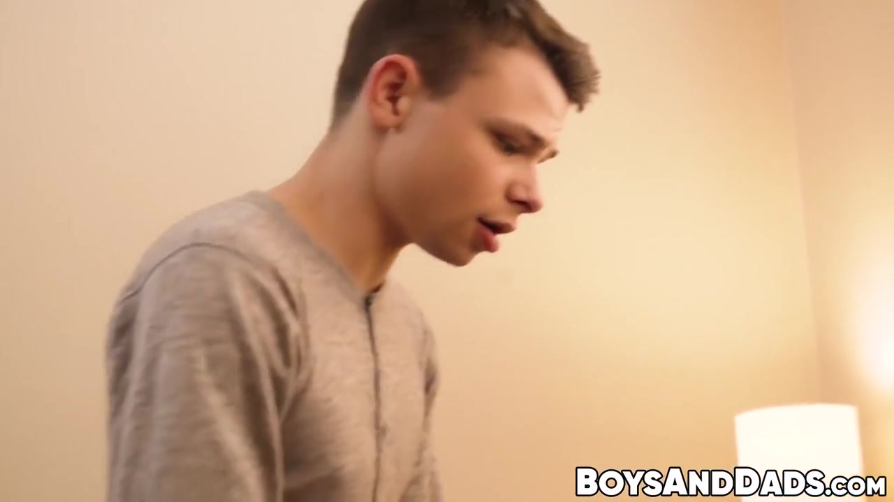 Boysanddads - Wakeup Fuck With Stepdad Starts With A Cozy Cuddle - Jacob Armstrong And Austin Young