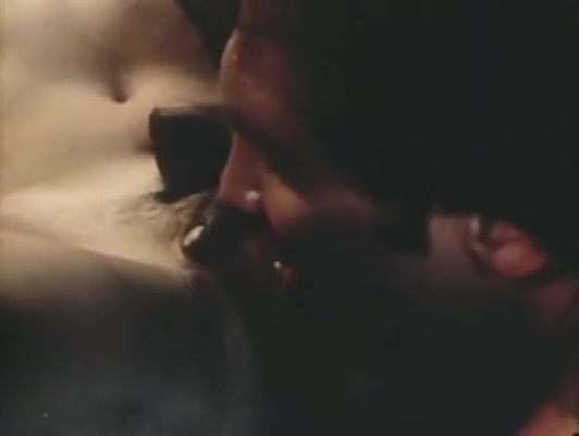 Samantha Fox, Molly Malone, Don Peterson in vintage porn clip