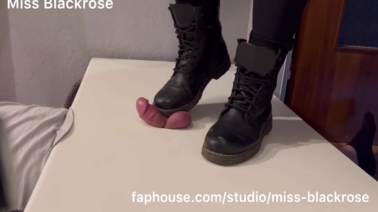 Hard Style Bootjob