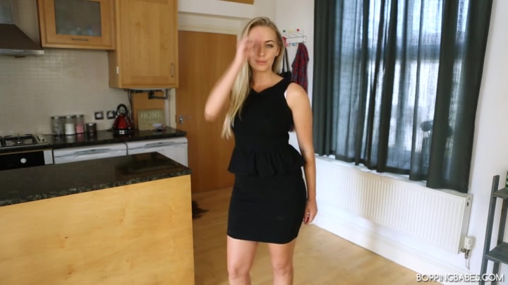Hayley Marie Coppin - Shakin My Boobs - BoppingBabes