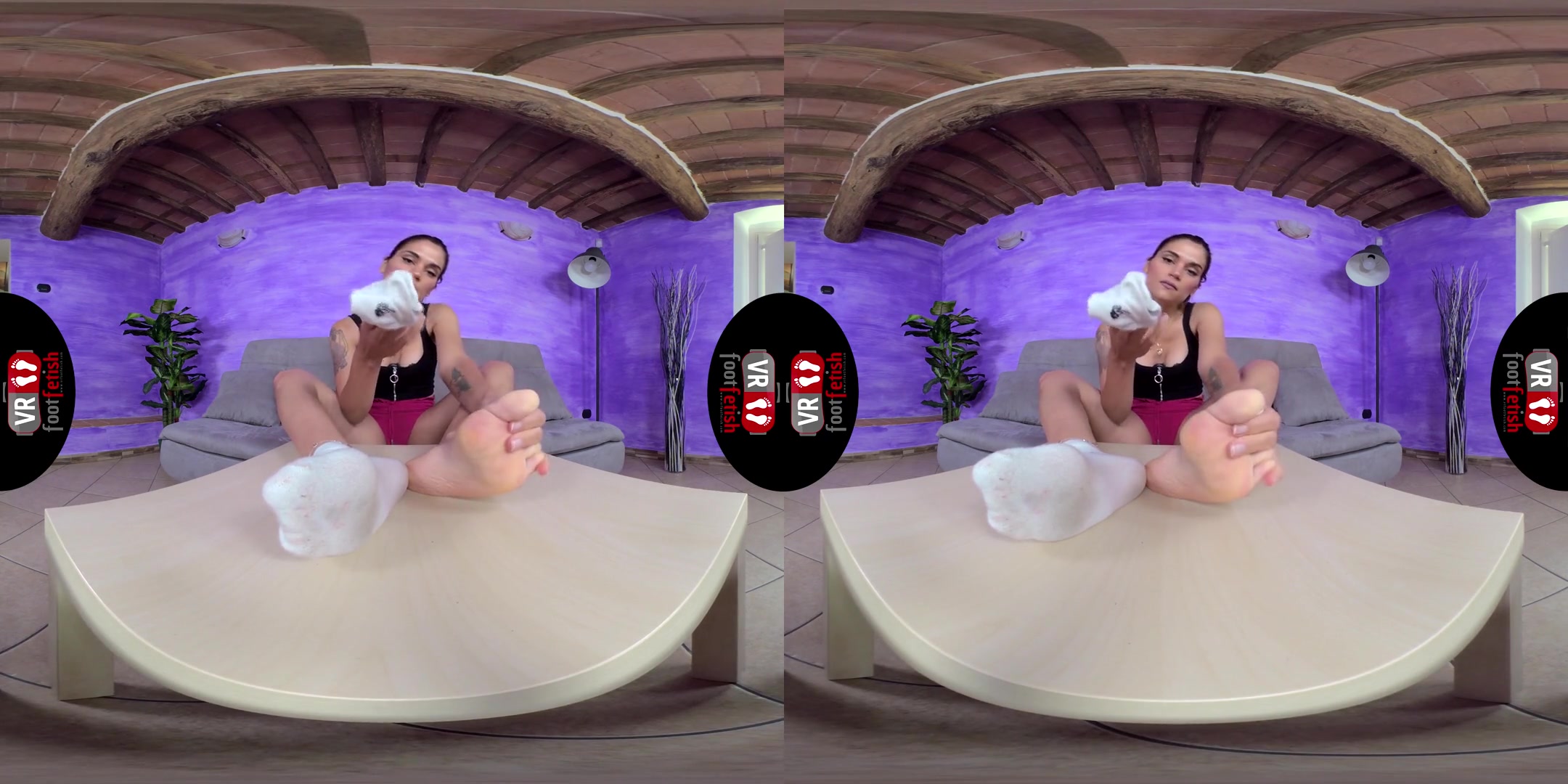 Sexy Brunette Chiara Tempts You With Her Smelly Feet; Foot Fetish Close Up VR