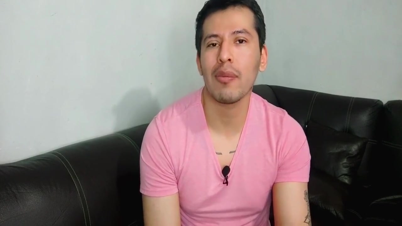 L A S, Hetero Curioso And Sexo Oral - Recibo Del Hijo De 21 Anos De A 3am En Sala ! Relato Sexual 19 Min