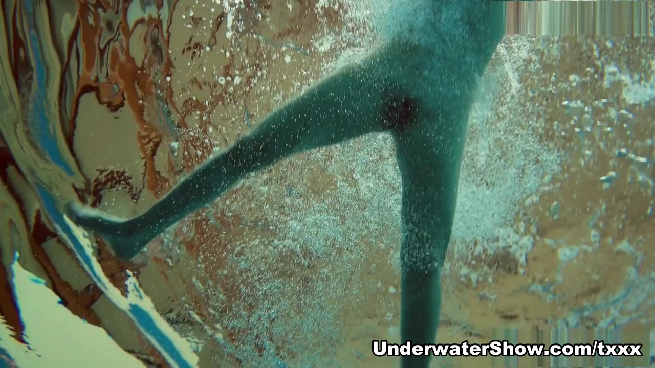 UnderwaterShow Video: Vesta