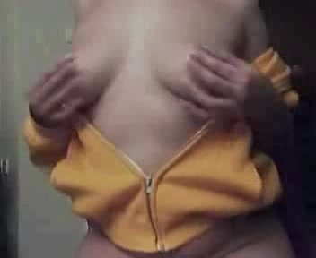 Brunette lesbian chicks don't need dicks this nice day