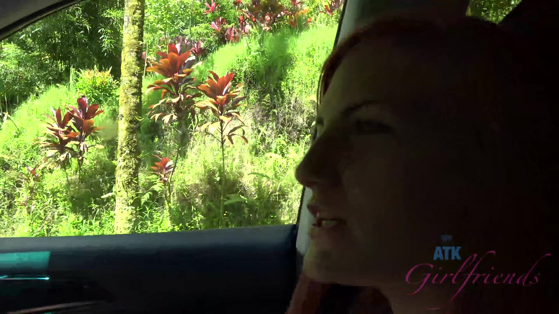 Virtual Vacation Hawaii With Nina Nirvana 8/11