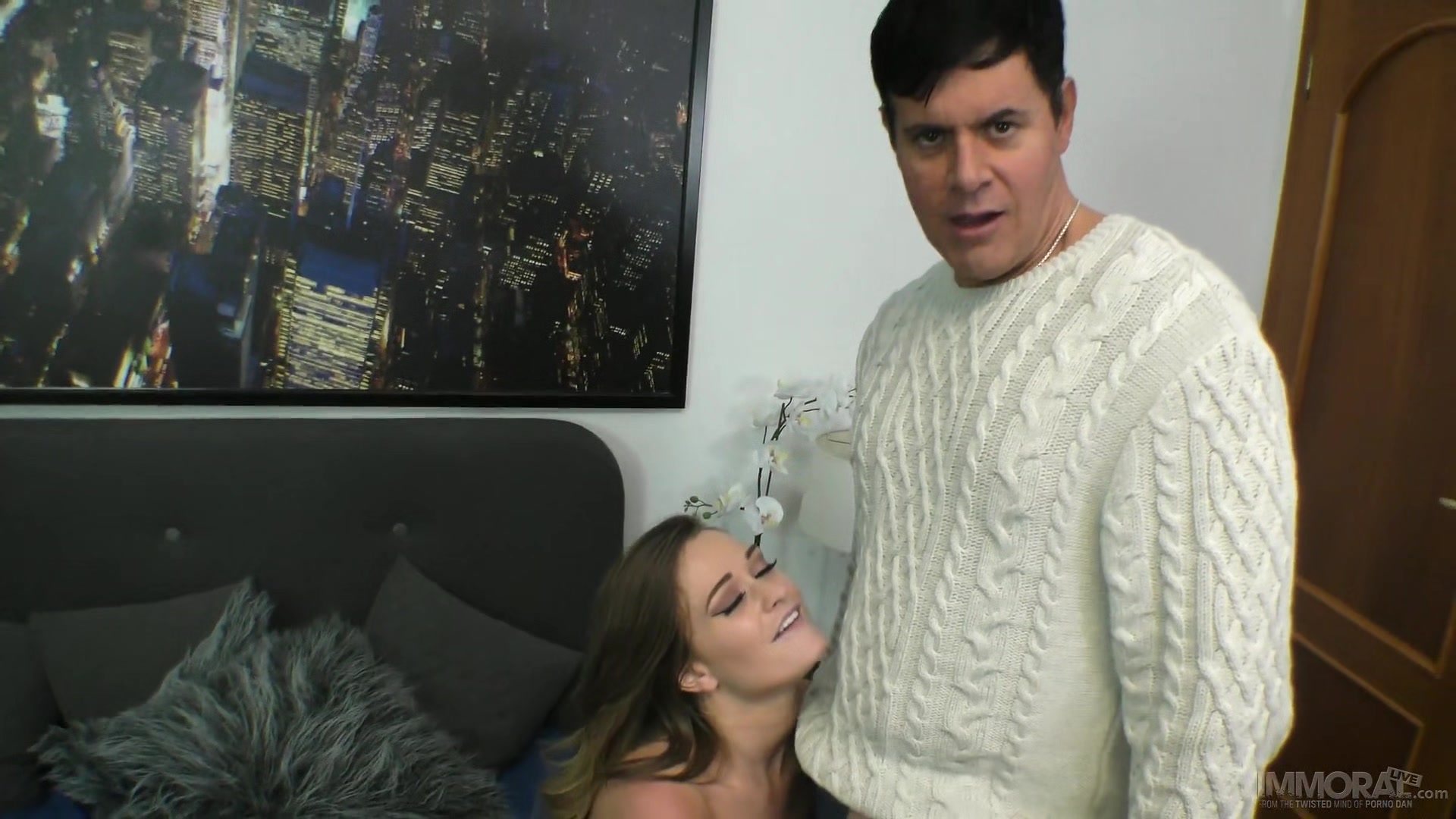 Honour May Squirts, Eat Ass And Gets A Creampie In Front Of Her