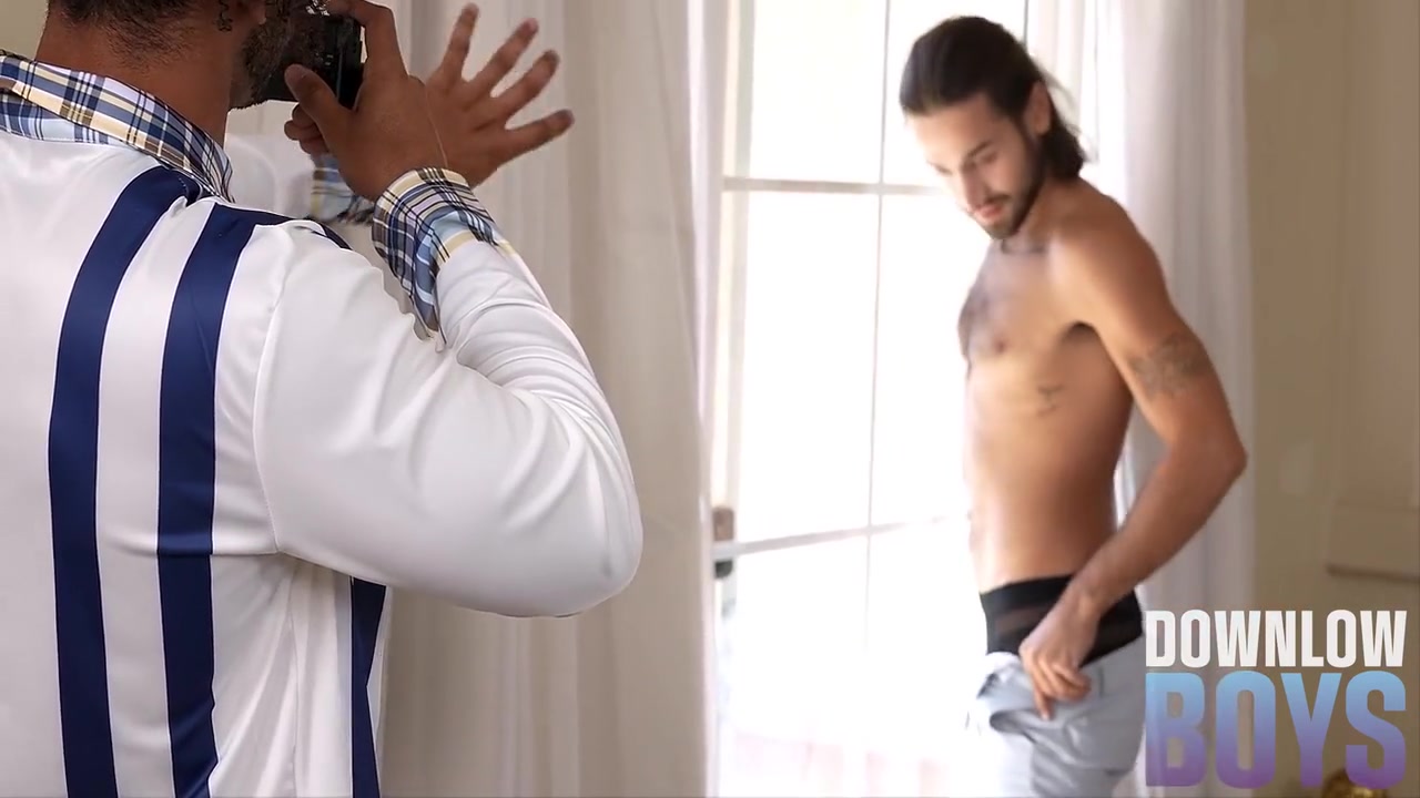 Hot Jocks Photo Sessions Turns To Juicy Bareback Fast