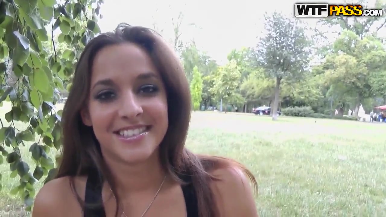 teen 18+ slut Amira Adara strips in park