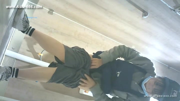 chinese girls go to ***