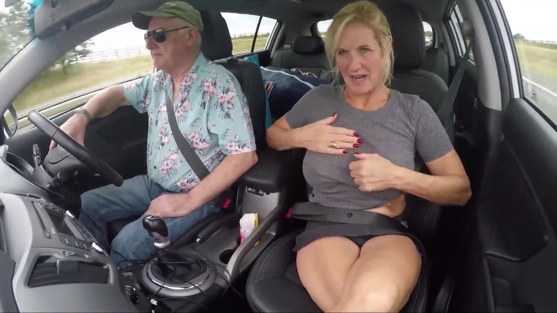 Flashing In The Car Pt2 - TacAmateurs