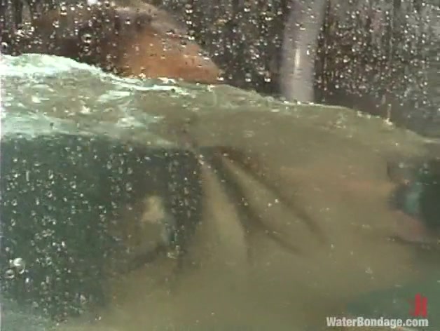 Maya in Waterbondage Video