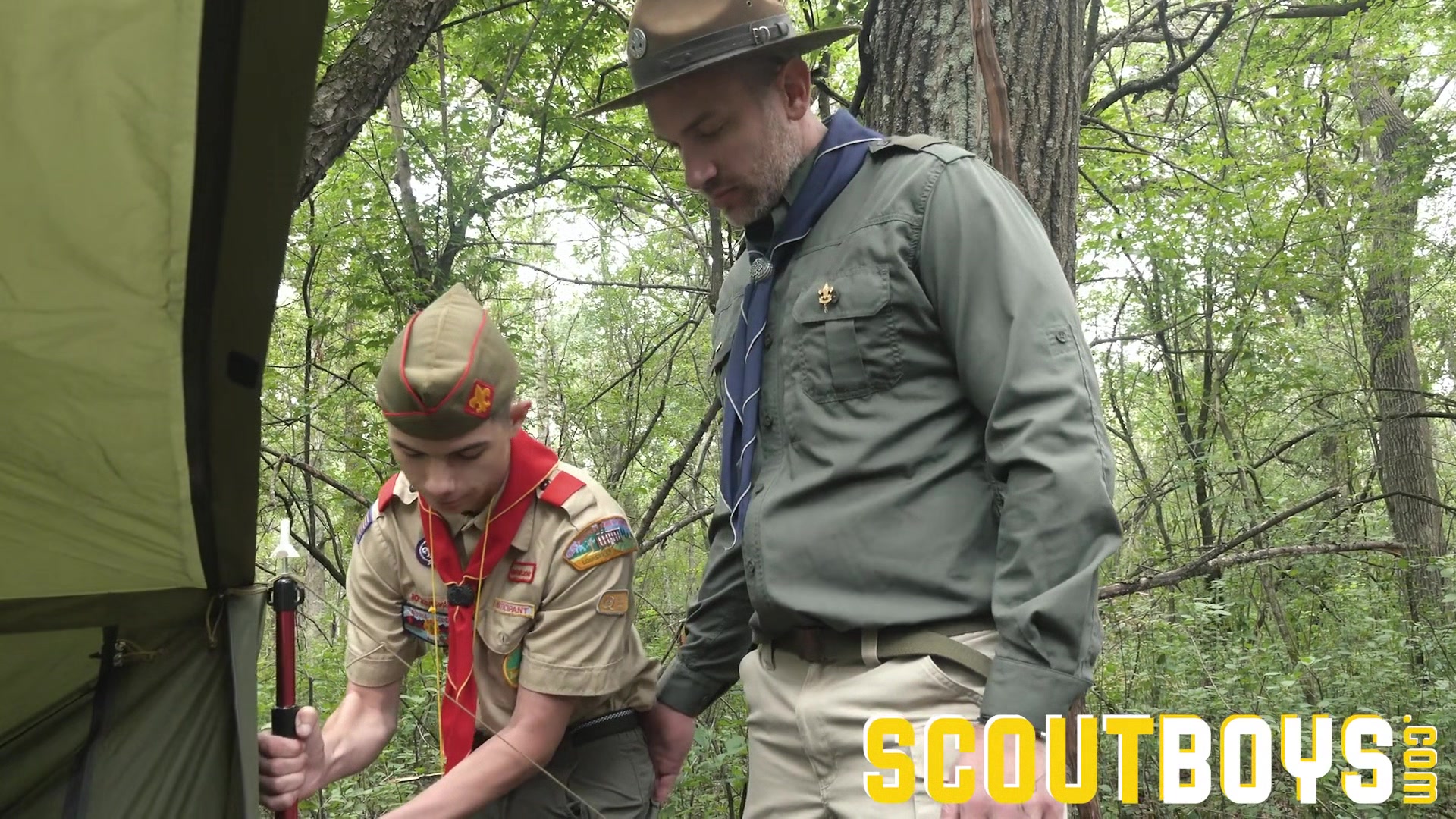 SCOUT MAXWELL Chapter 1 - Pitching a Tent