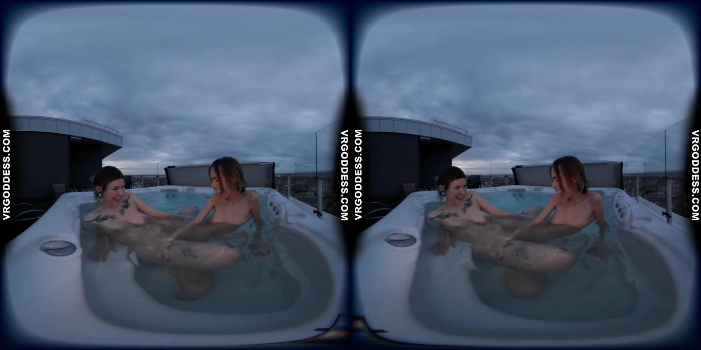Sammie And Her Friend Poppy Scissoring And Tribbing In The Jacuzzi