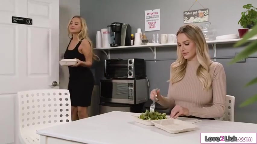 Can I Finger And Lick You During Lunch?