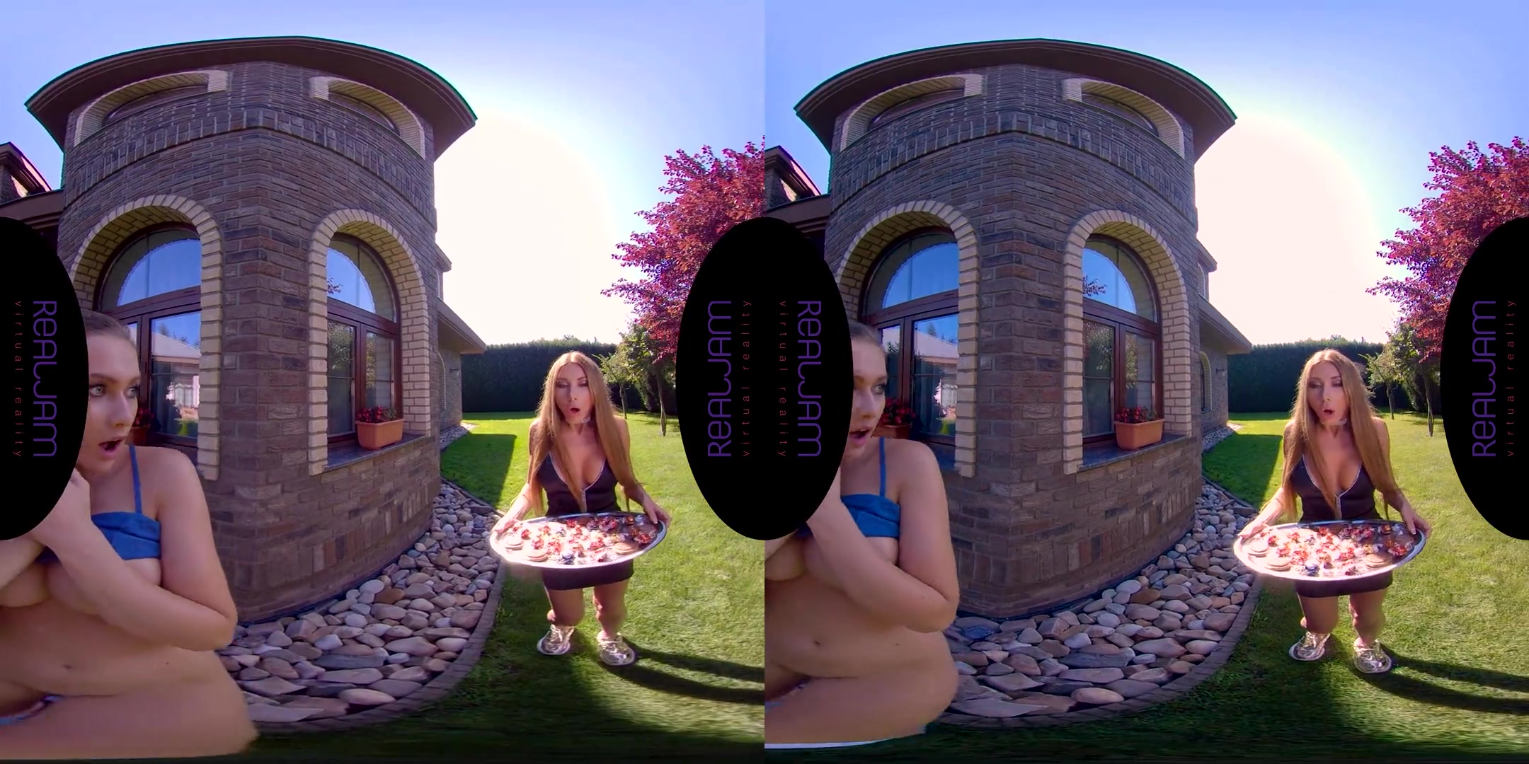 Marilyn Crystal & Stacy Cruz in Unexpected visit - RealJamVR
