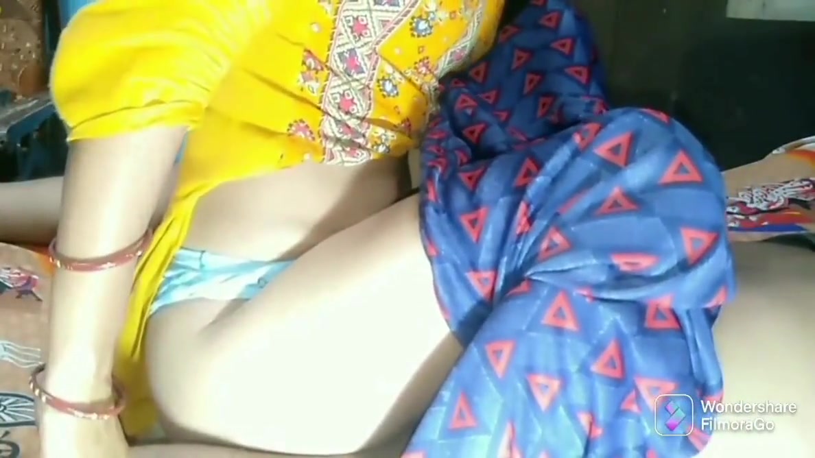 Chacha Ne Apni Bhatiji Ko Kamare Me Bulaya Aur Uski Tite Bure Ko Chodne Laga Indian Hot Girl Was Fucked By Her