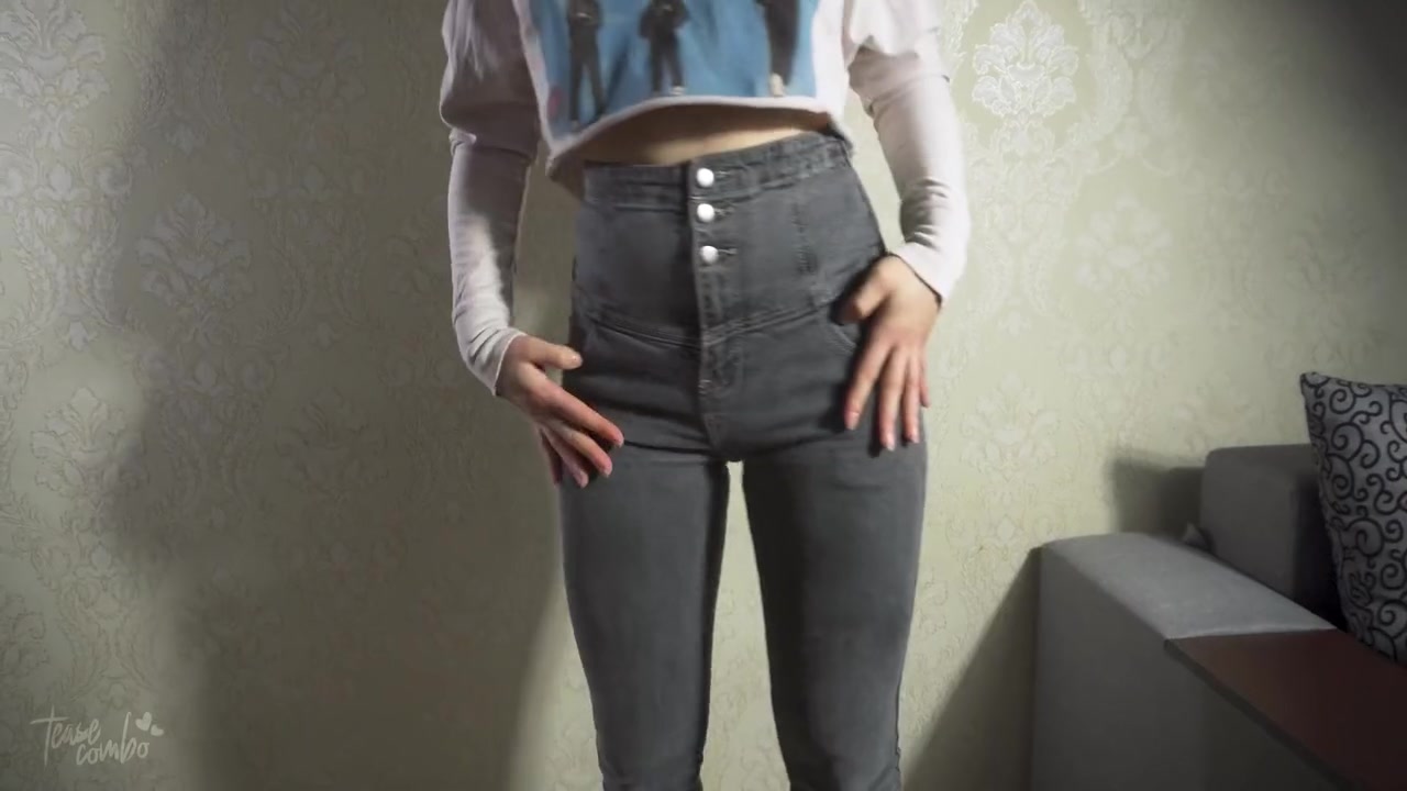 Sexy Milf Showing Off Her Phat Ass In High Jeans