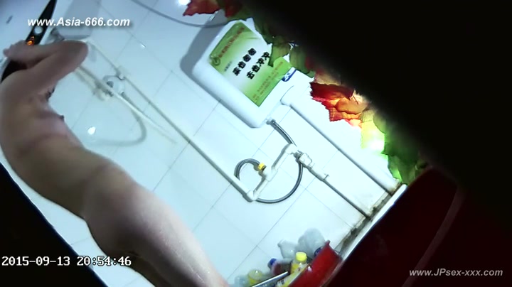 chinese girls go to toilet.43
