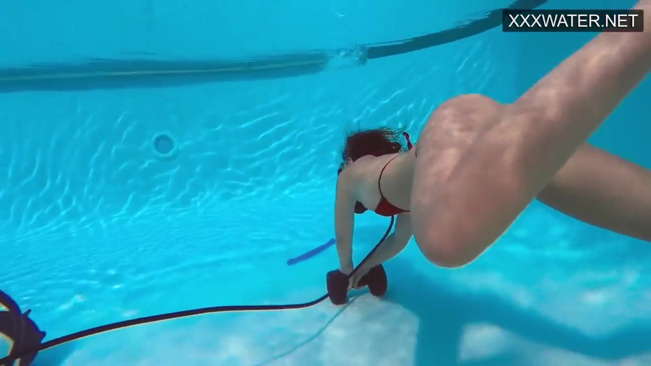 Hungarian Pornstar Lana Tanga Orgasming Underwater