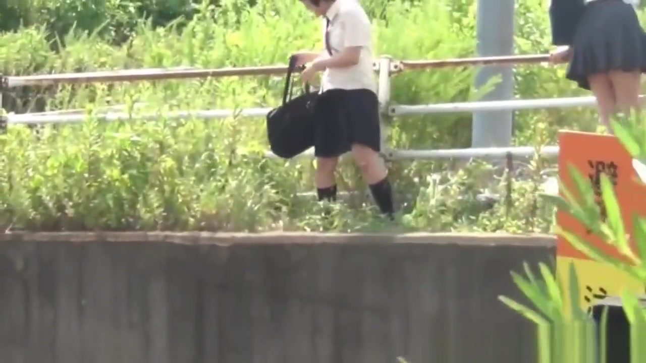 Bad Japan teenagers 18+ Pee