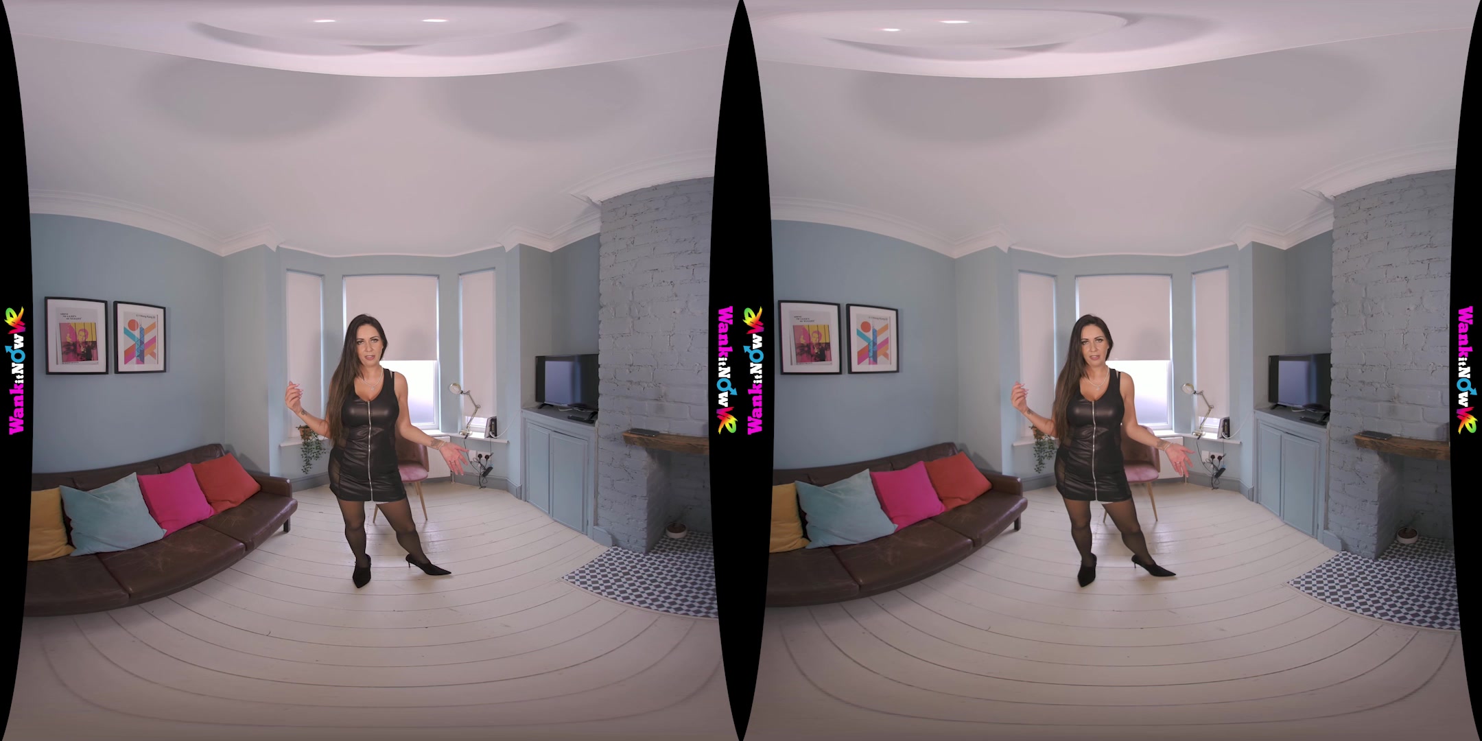 Housemate Strip featuring Roxxy Lea - WankitNowVR