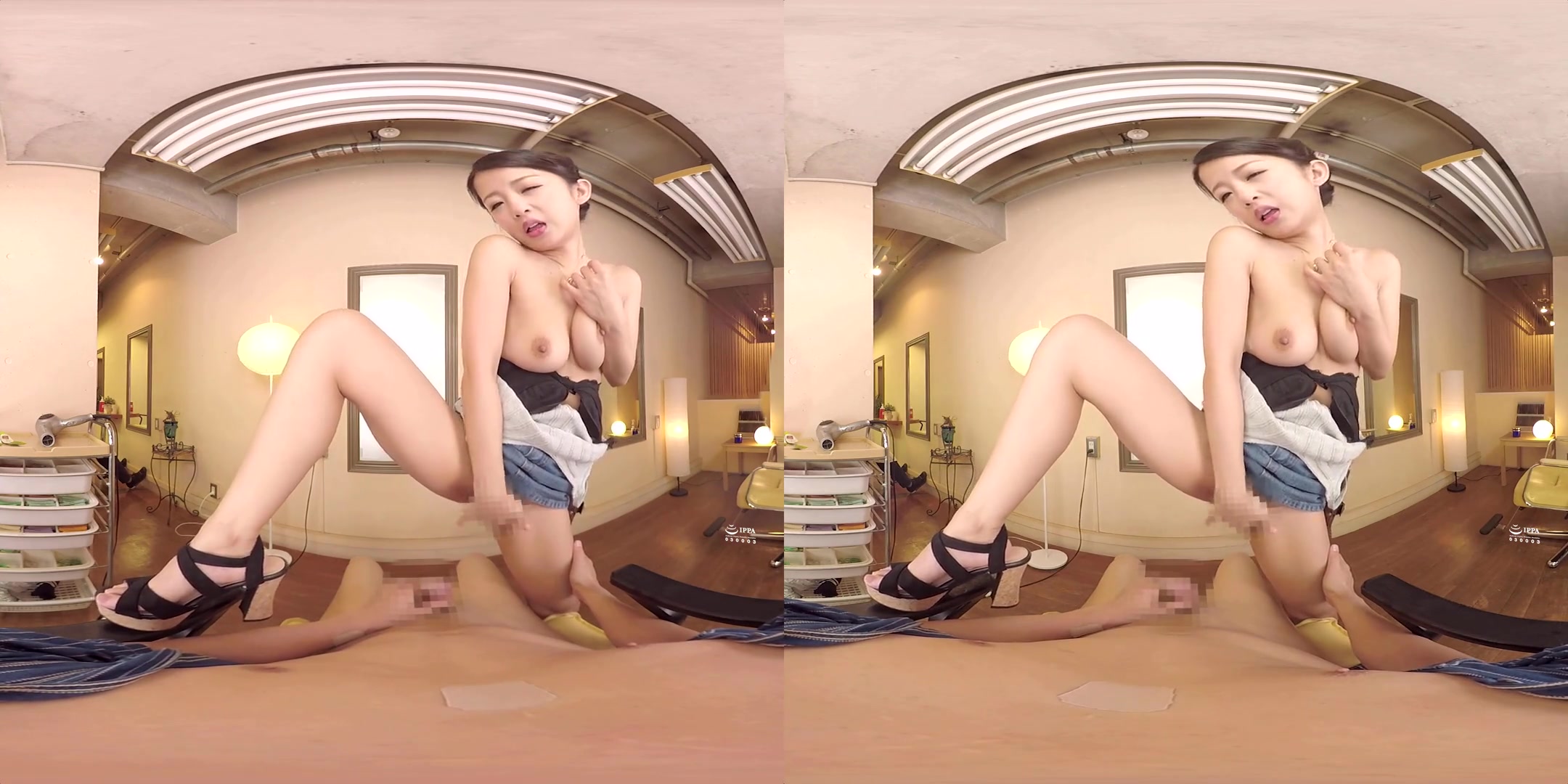 Satomi Suzuki in Satomi Suzuki Temptation Salon VR 2 - DreamTicketVR