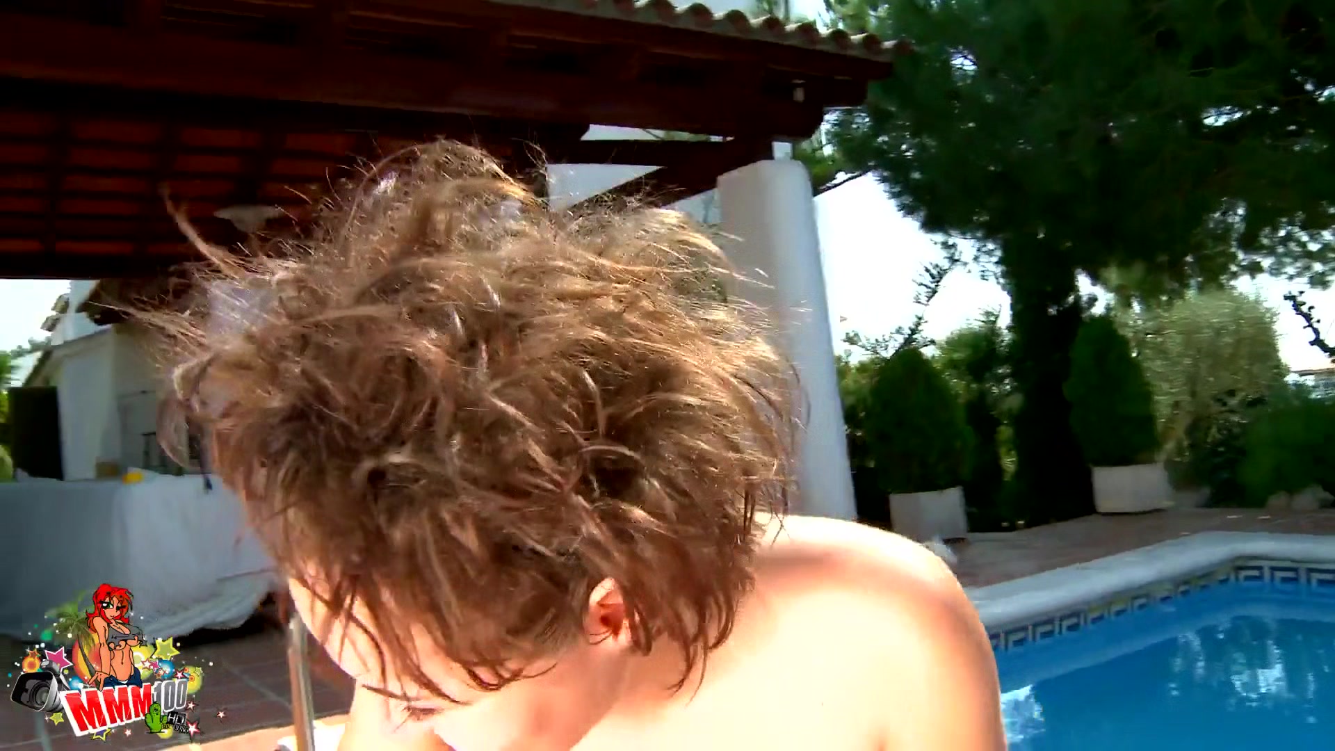 Lucky Kevin At The Pool