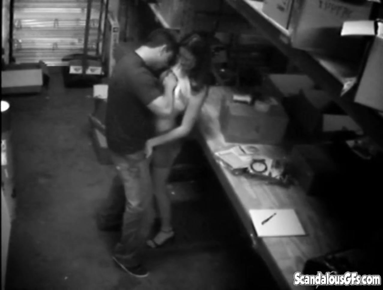 Warehouse slut getting fucked on secret camera