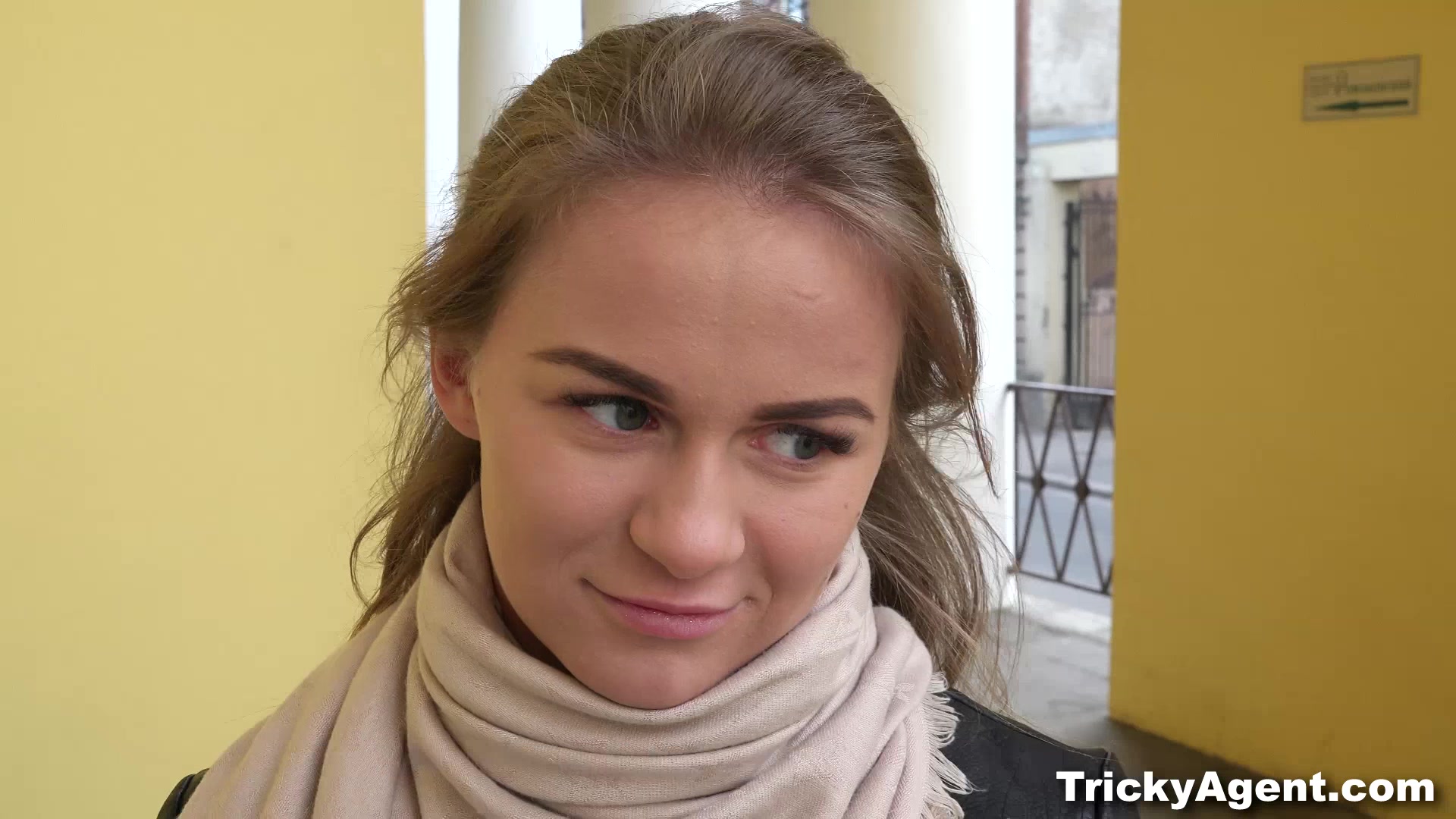 Tricky Agent - Jenny Manson - Perky porn casting first-timer